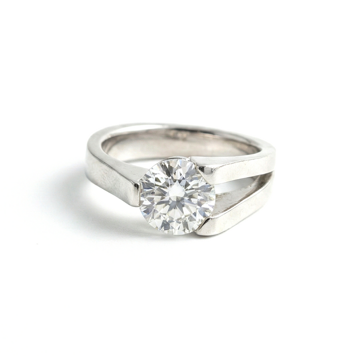 Split Shank 8MM CZ Ring