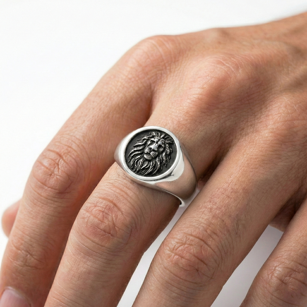 Embossed Lion Signet Ring