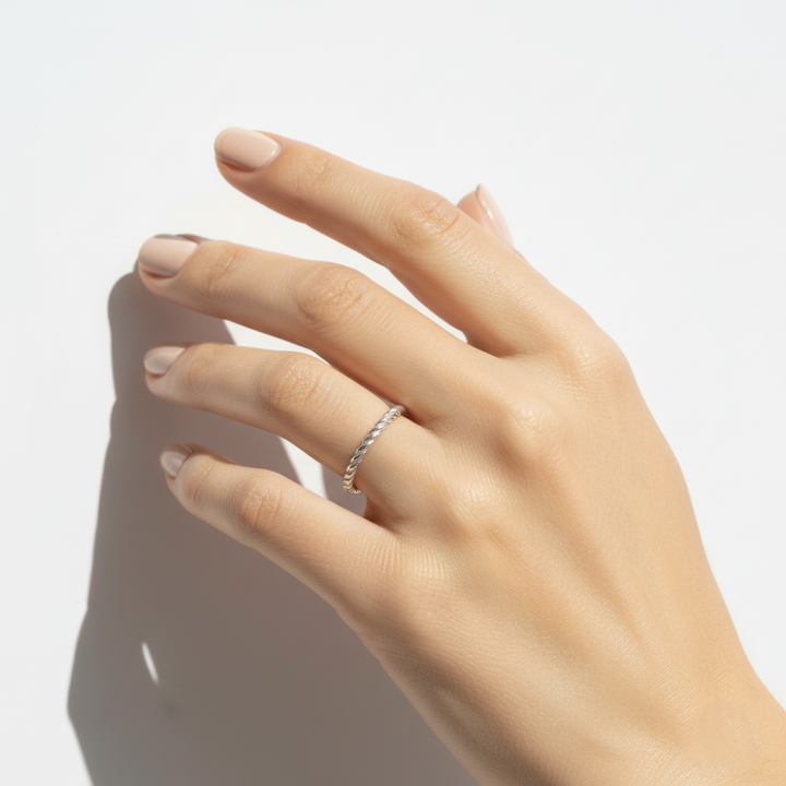 10K Spiral Pattern Stacking Ring