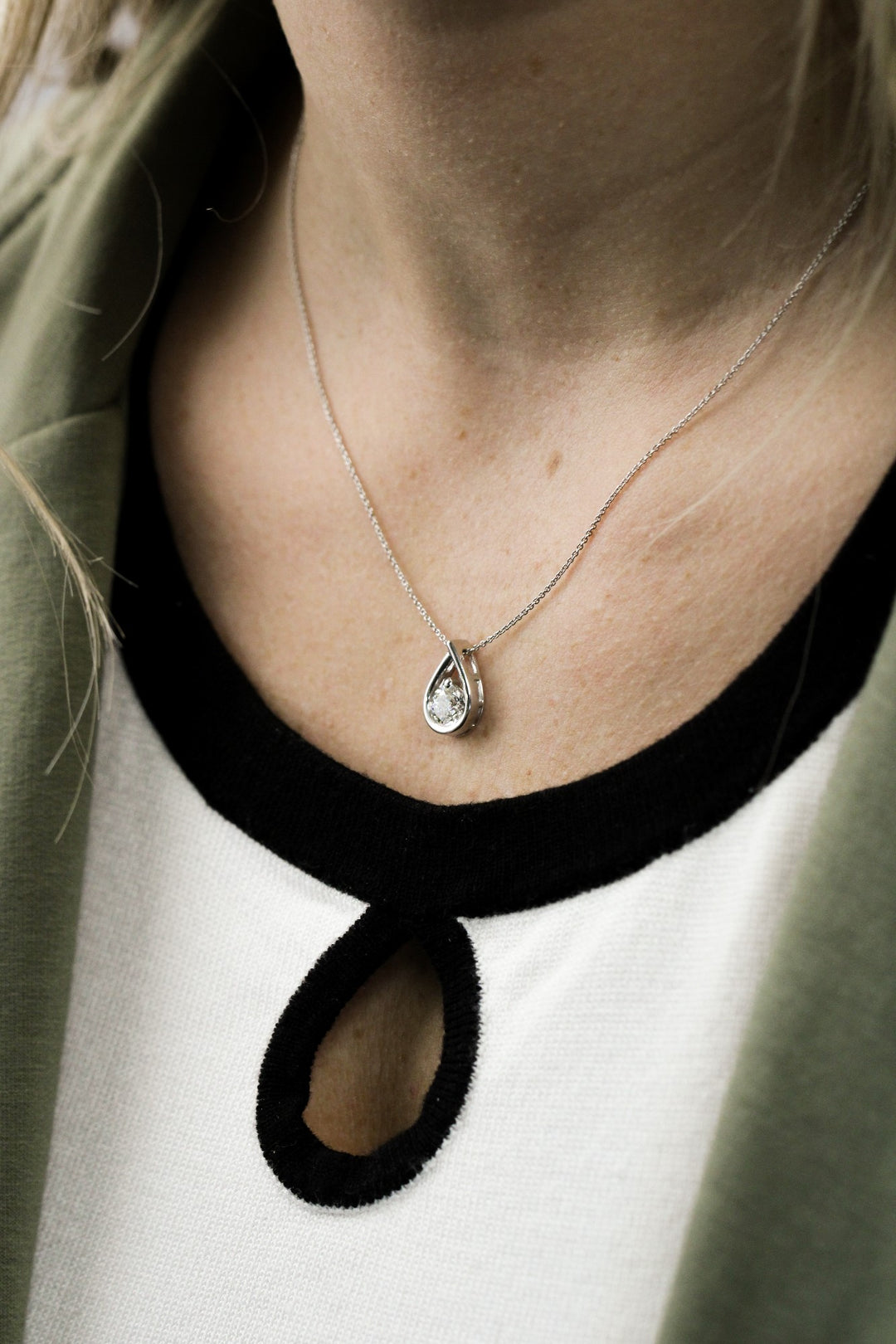 Love Grown Sterling Silver Solitaire Pendant, 1.0ct Round Lab-Grown Diamond