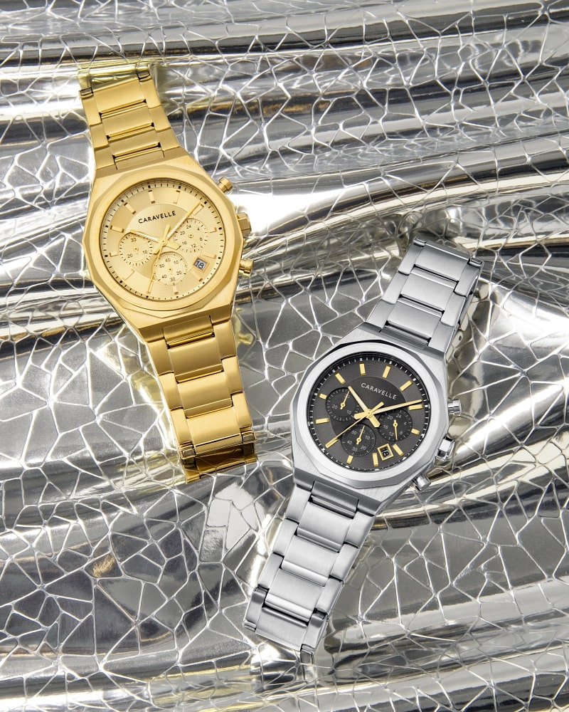 This Caravelle men’s 6-hand ch