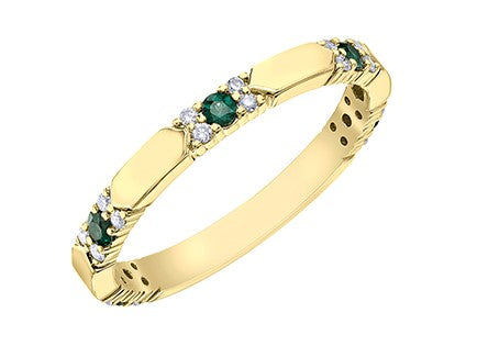 10k yellow gold emerald and diamond ring