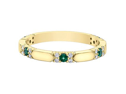 10k yellow gold emerald and diamond ring